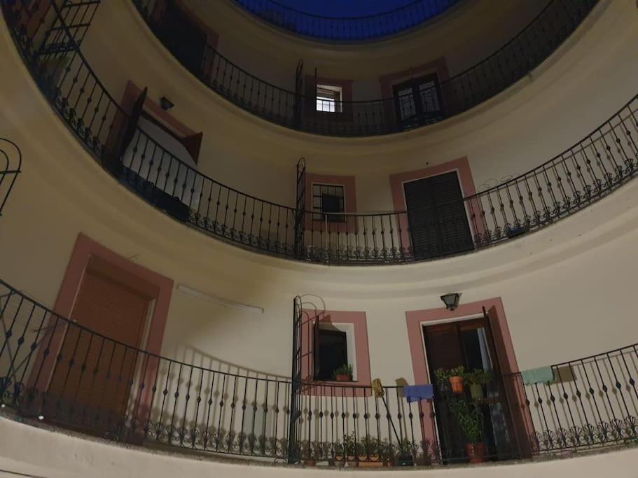 Espacioso Apartamento En Amor De Dios, Alameda 세비야 외부 사진